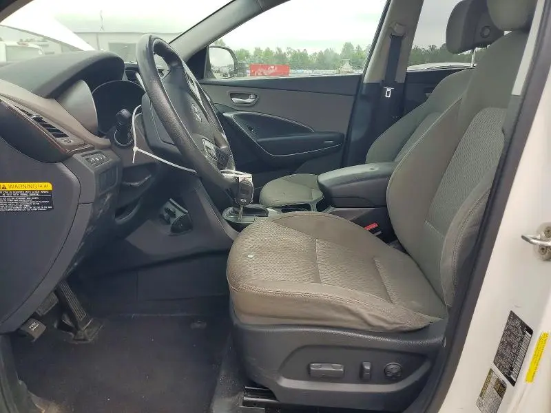 2017 HYUNDAI SANTA FE SE  
