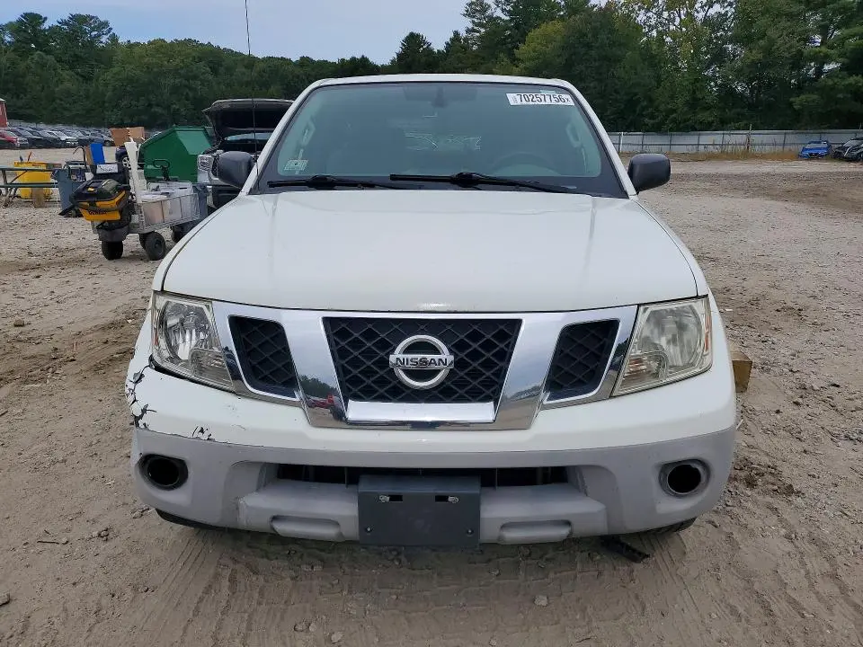 2017 NISSAN FRONTIER S  