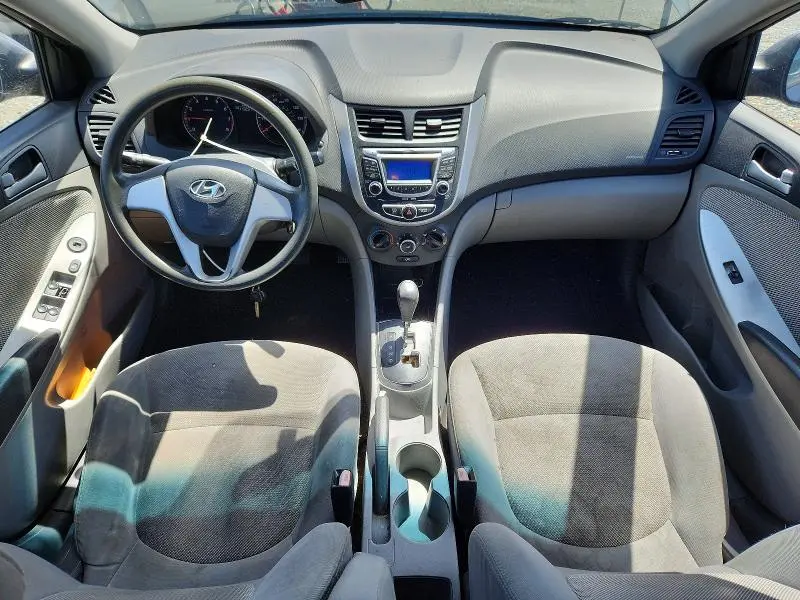 2012 HYUNDAI ACCENT GLS  