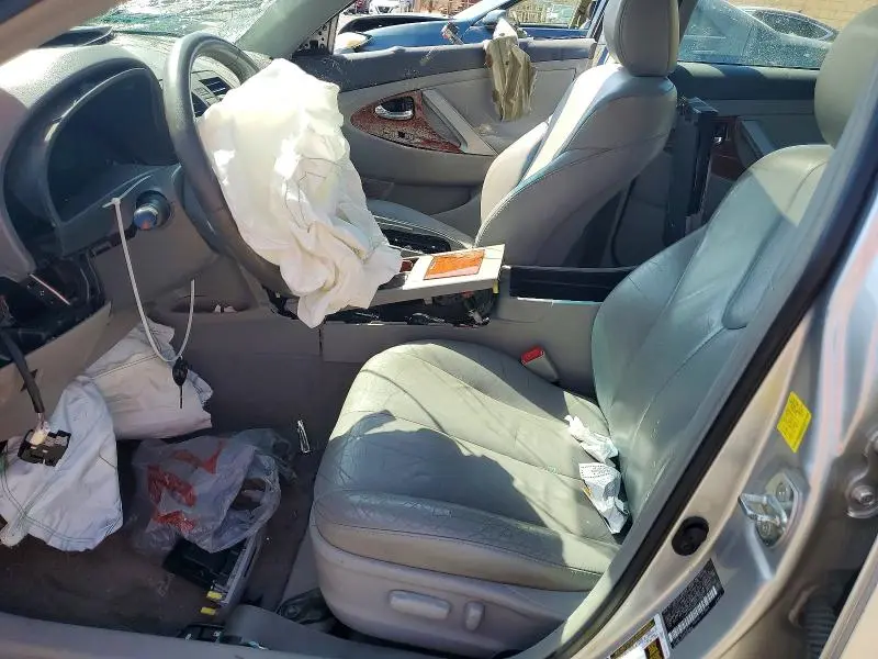 2011 TOYOTA CAMRY XLE  