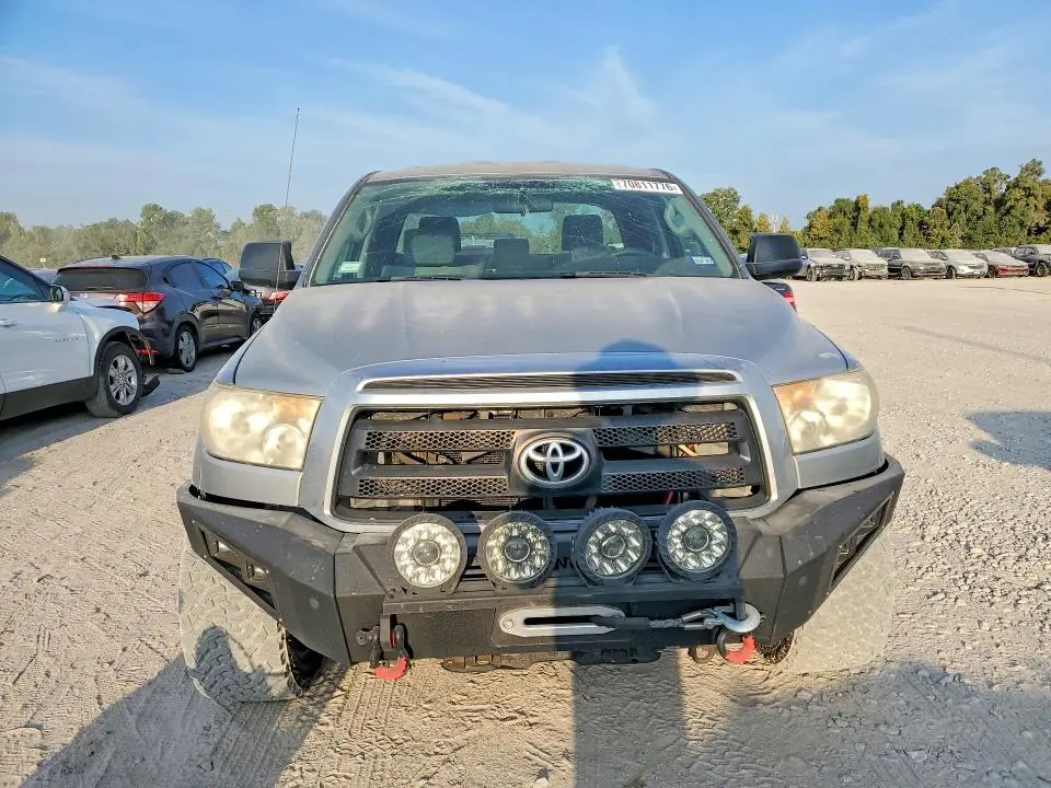 2011 TOYOTA TUNDRA DOUBLE CAB SR5  