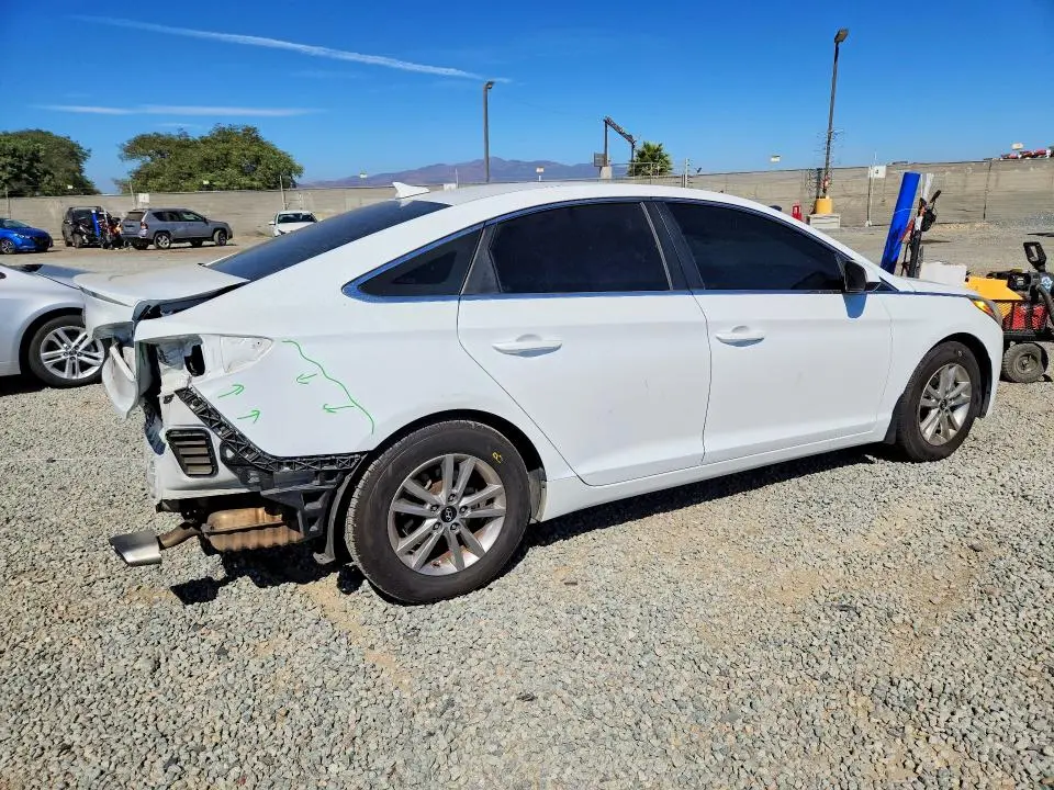 2016 HYUNDAI SONATA SE  