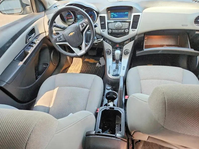 2011 CHEVROLET CRUZE LT  