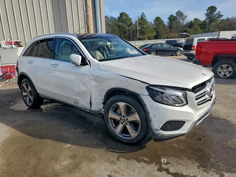 2018 MERCEDES-BENZ GLC 300  