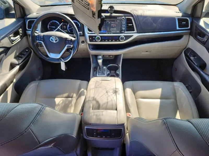 2019 TOYOTA HIGHLANDER LIMITED  