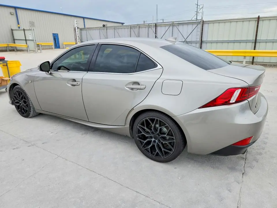 2016 LEXUS IS   