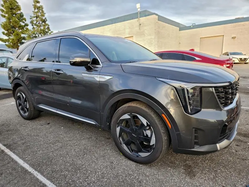 2025 KIA SORENTO   