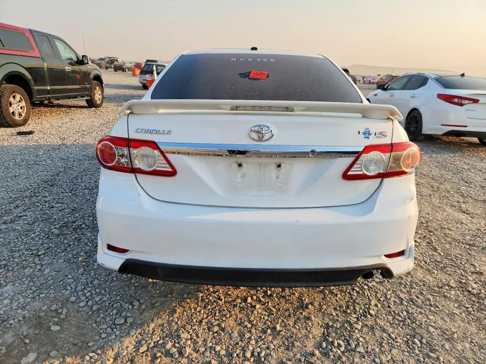 2011 TOYOTA COROLLA S  