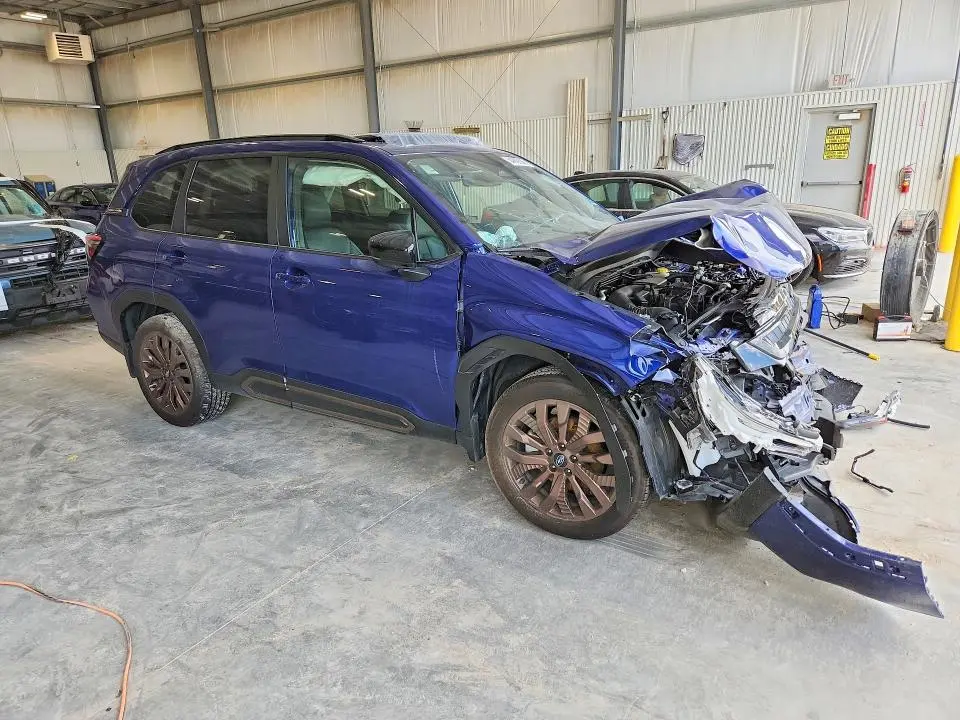 2025 SUBARU FORESTER SPORT  