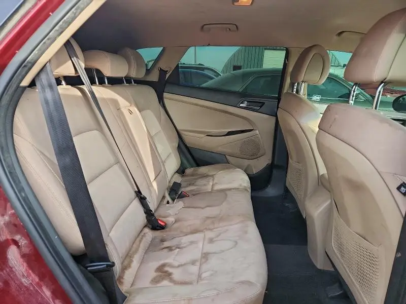 2017 HYUNDAI TUCSON SE  