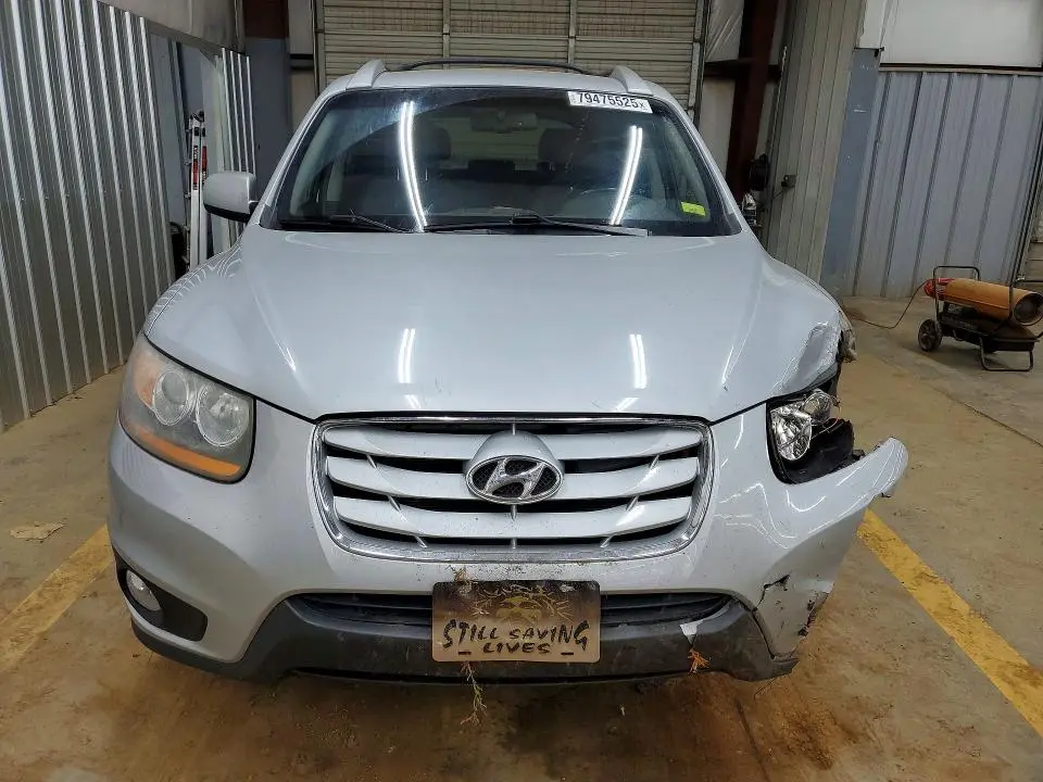 2010 HYUNDAI SANTA FE SE  