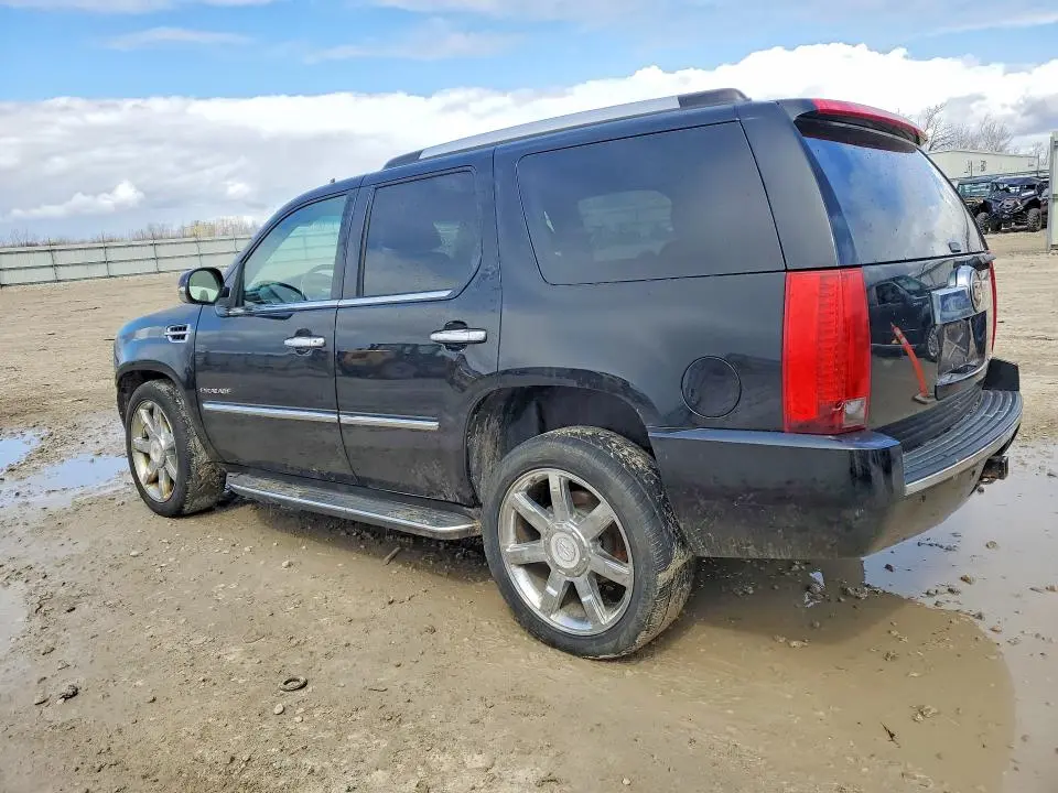 2014 CADILLAC ESCALADE LUXURY  