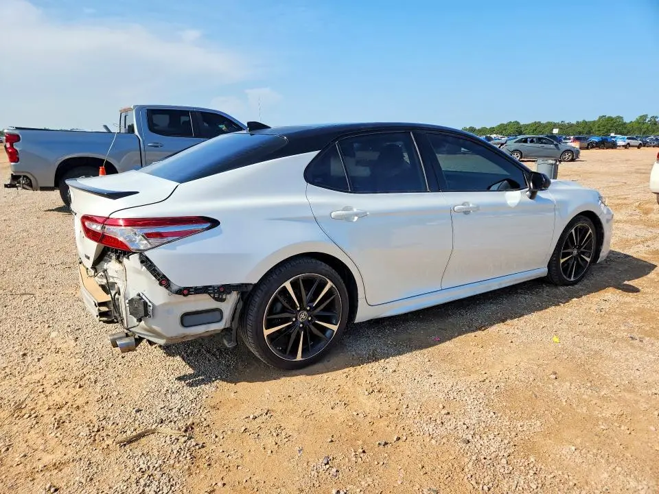 2019 TOYOTA CAMRY XSE  