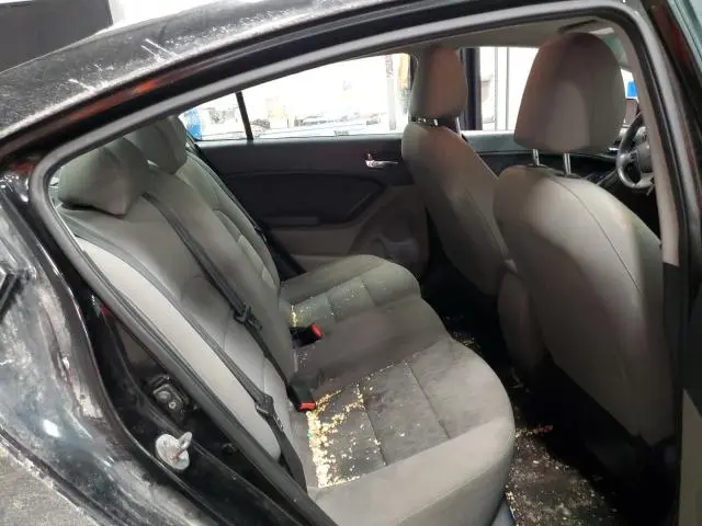 2015 KIA FORTE LX  