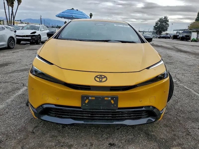 2026 TOYOTA PRIUS LE  