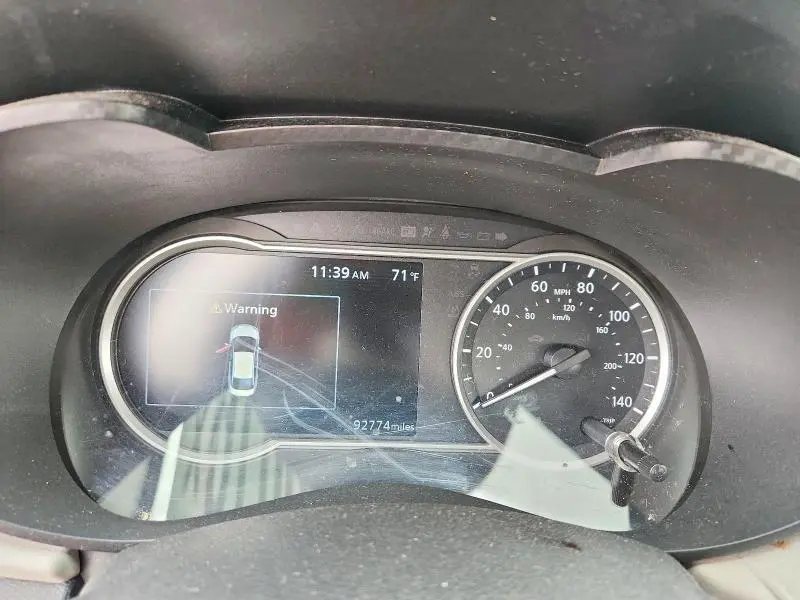 2021 NISSAN VERSA SV  