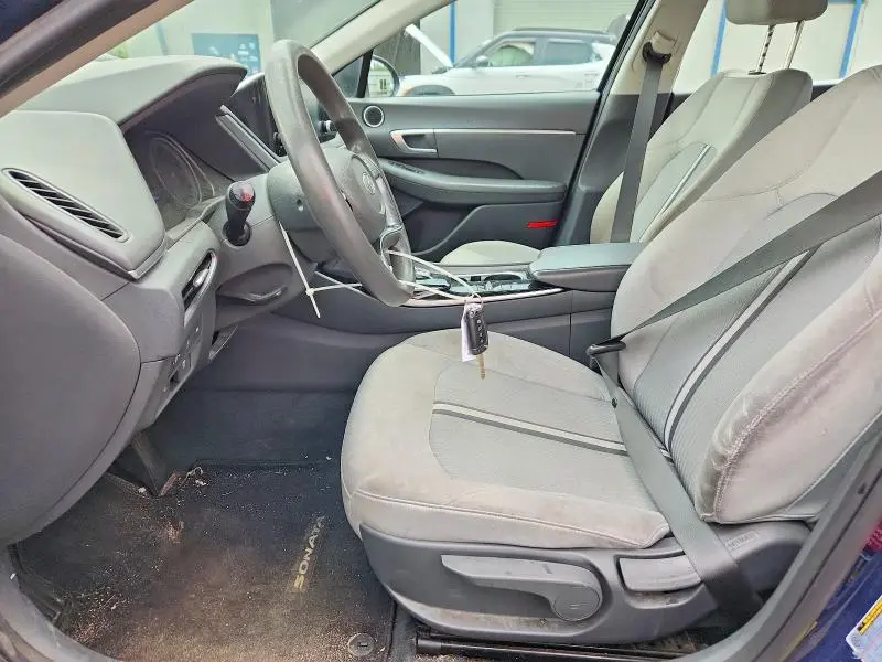 2021 HYUNDAI SONATA SE  