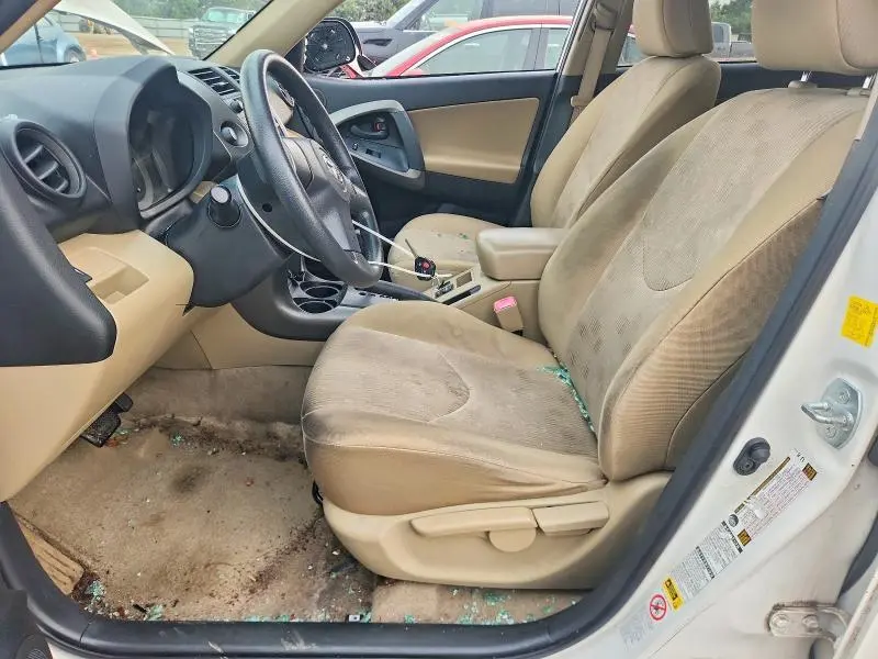 2011 TOYOTA RAV4 BASE  