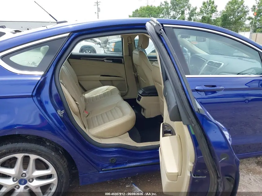 2013 FORD FUSION SE
