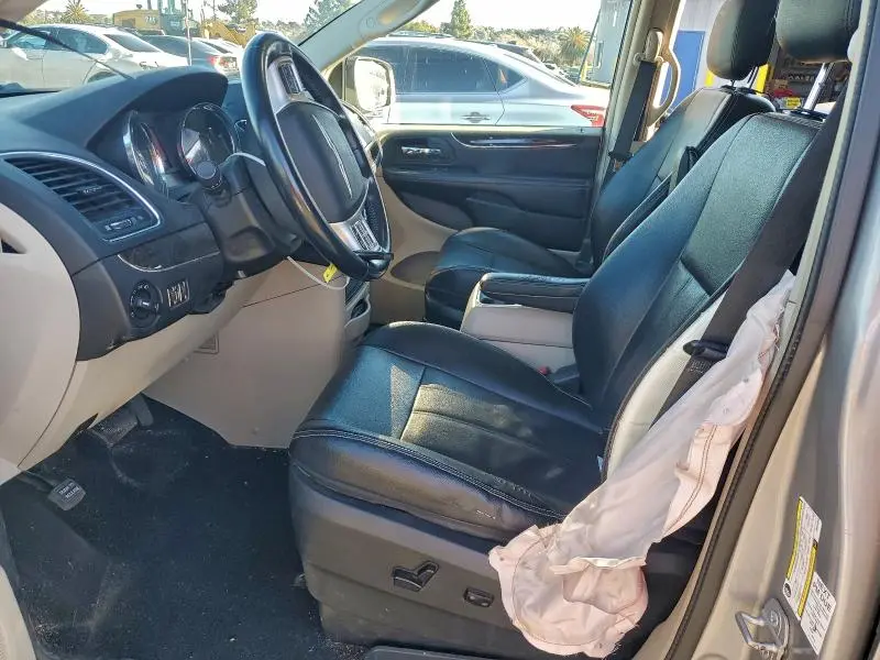 2014 CHRYSLER TOWN & COUNTRY TOURING  