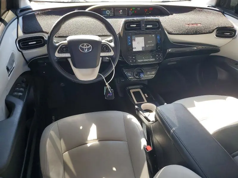 2017 TOYOTA PRIUS FOUR TOURING  