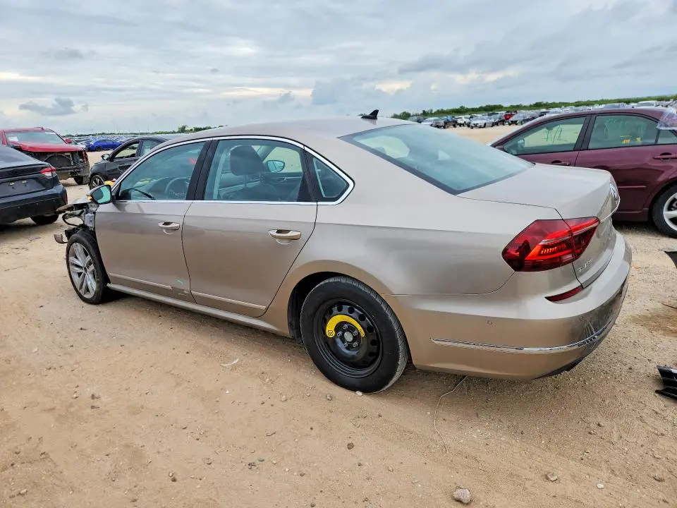 2017 VOLKSWAGEN PASSAT SEL PREMIUM  