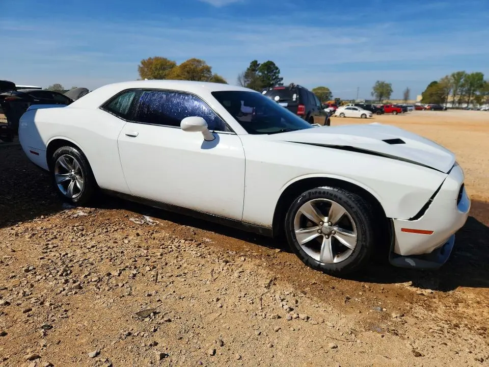 2018 DODGE CHALLENGER SXT  