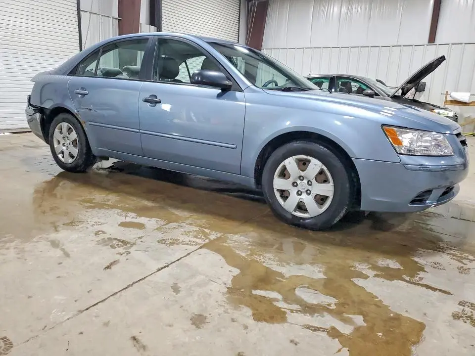 2010 HYUNDAI SONATA GLS  