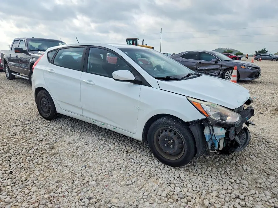 2016 HYUNDAI ACCENT SE  