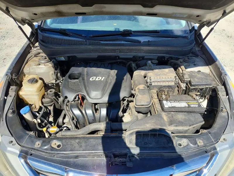 2011 HYUNDAI SONATA SE  