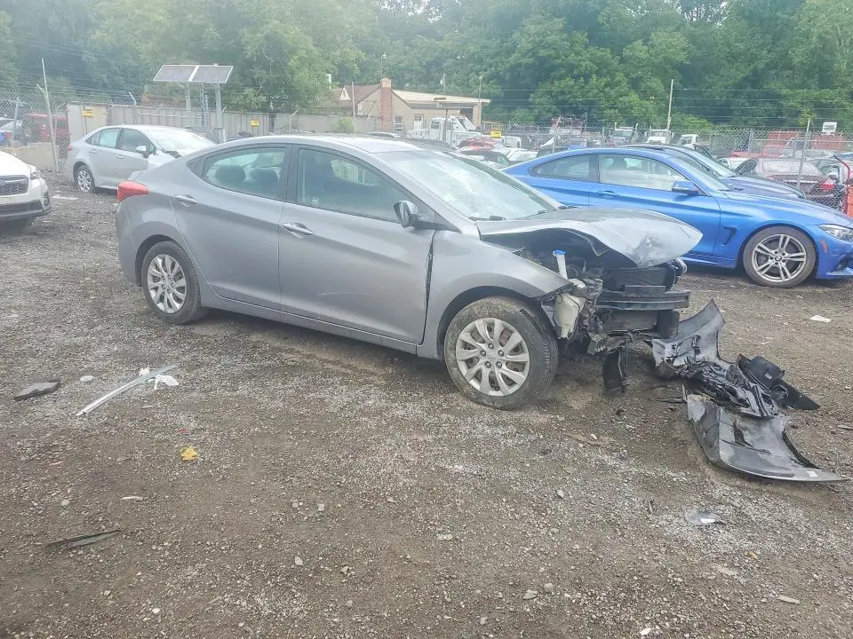 2012 HYUNDAI ELANTRA GLS  