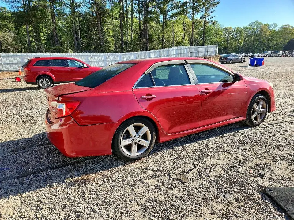 2014 TOYOTA CAMRY SE  