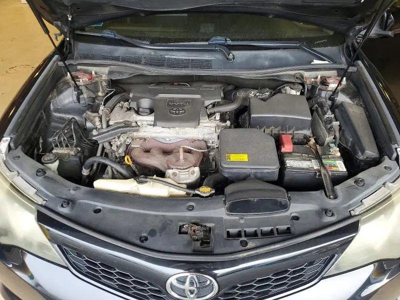 2012 TOYOTA CAMRY SE  