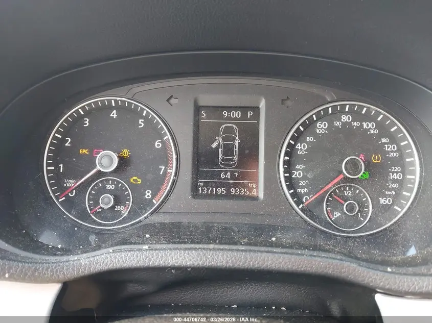 2013 VOLKSWAGEN PASSAT 2.5L SE