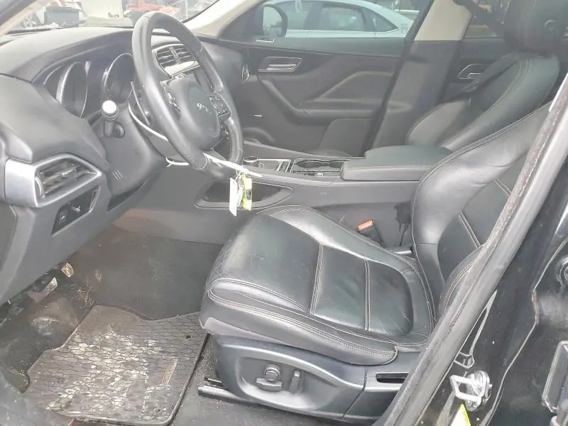 2017 JAGUAR F-PACE PRESTIGE  