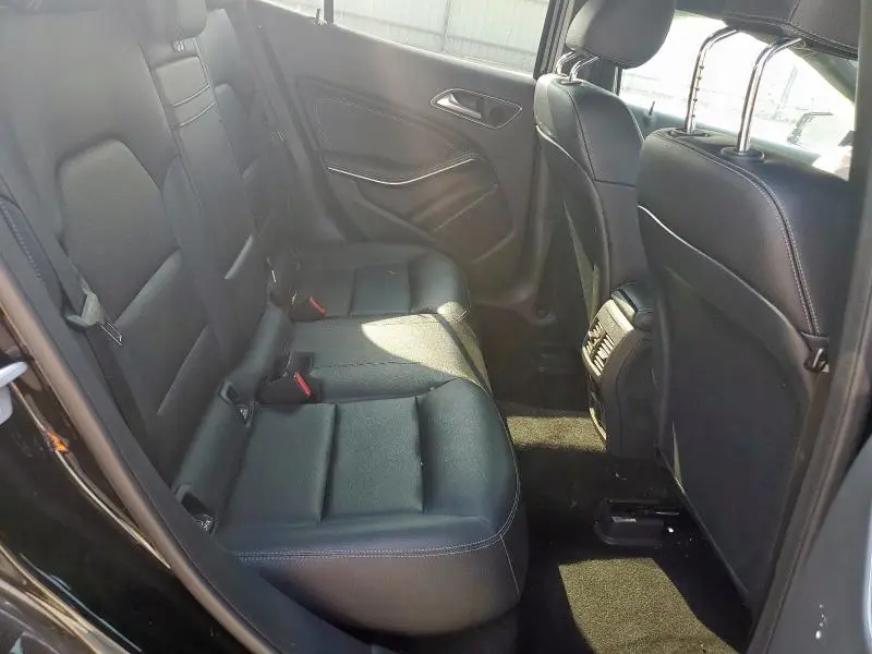 2017 MERCEDES-BENZ GLA 250  