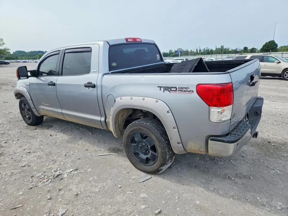 2011 TOYOTA TUNDRA CREWMAX SR5  