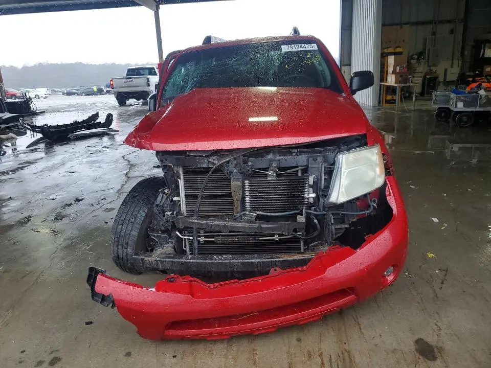 2011 NISSAN PATHFINDER S  