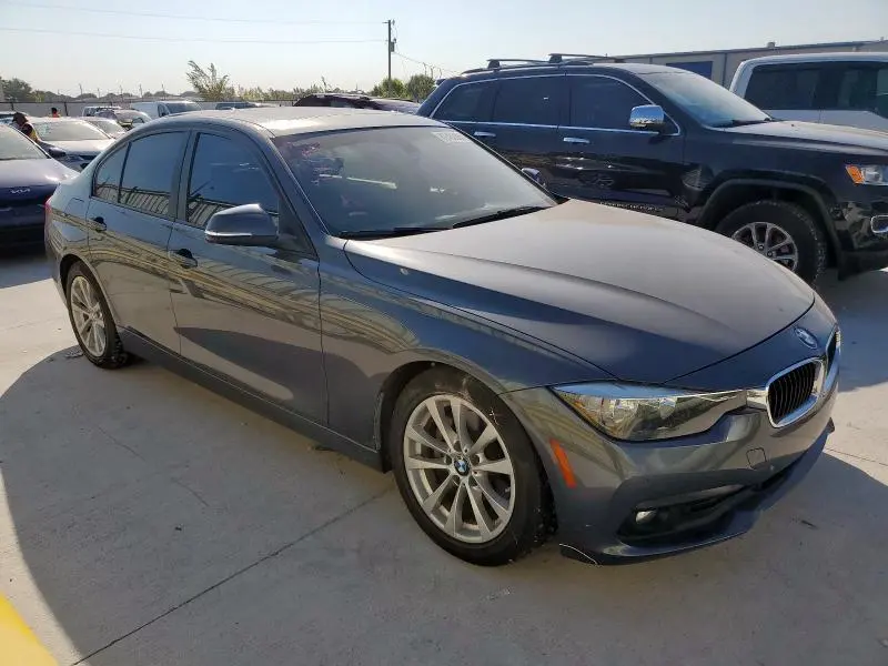 2017 BMW 320 I  