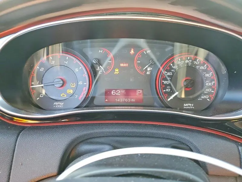 2014 DODGE DART SE  