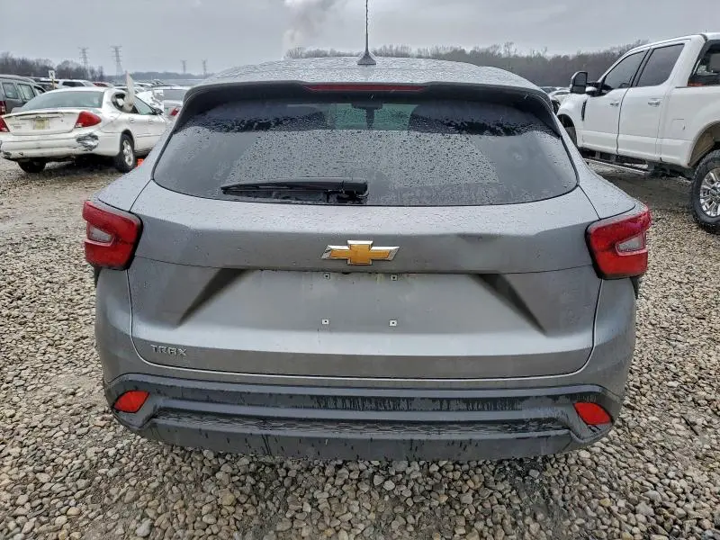 2025 CHEVROLET TRAX LS  