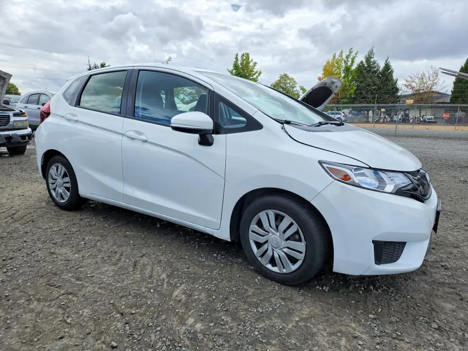 2016 HONDA FIT LX  
