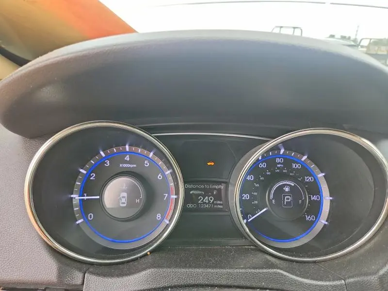 2012 HYUNDAI SONATA GLS  