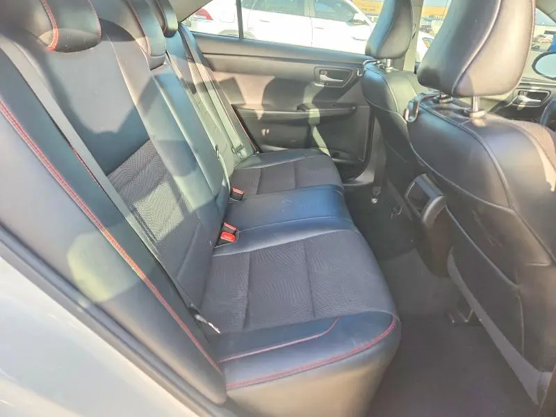 2017 TOYOTA CAMRY SE  