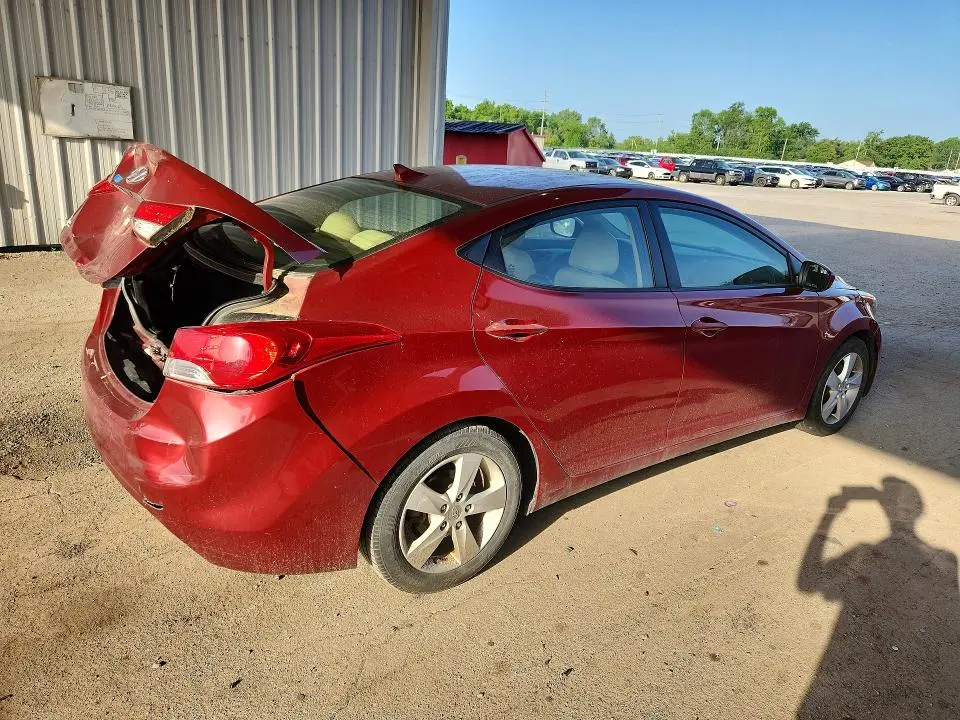 2013 HYUNDAI ELANTRA GLS  
