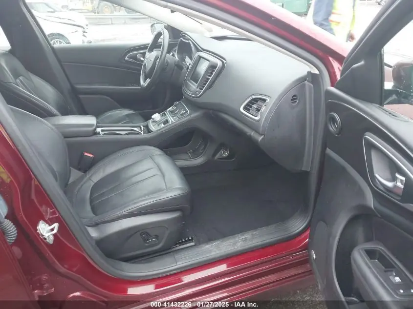 2015 CHRYSLER 200 C