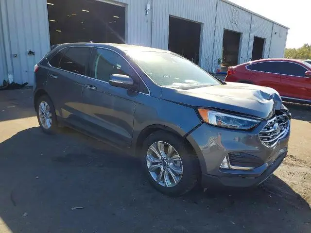 2022 FORD EDGE TITANIUM  