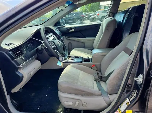 2013 TOYOTA CAMRY LE  