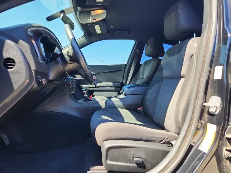 2018 DODGE CHARGER SXT  
