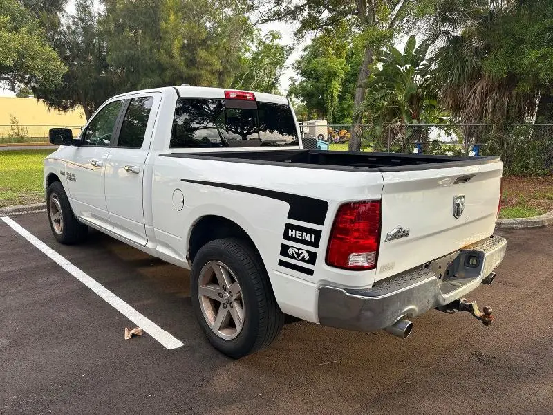 2014 RAM 1500 SLT  
